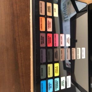 MAC pallet- New